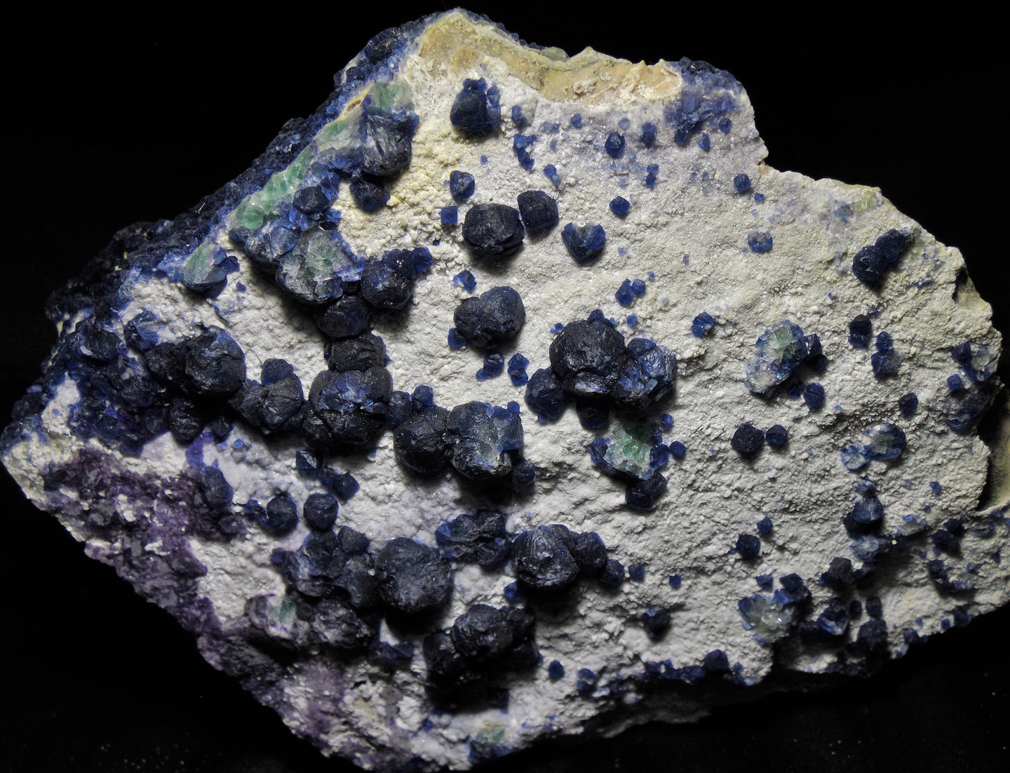 Big Gemmy Blue And Purple Fluorite Cube Mineral Specimen Crystal Stone FLR10256