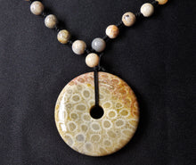 Sea Fossil Coral Jade Indonesia Crystal Stone Pendant with Beads Necklace - CJ10115