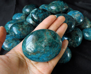 Top Blue Apatite Polished Tumble Mineral Crystal Reiki Chakra Healing Palm Stone