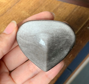 Mexico Silver Obsidian Polished Heart Shape Crystal Tumble Stone Palm Stone Decor - SOB10146