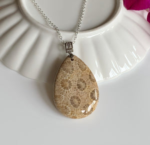Coral Jade Stone Silver Pendant with Necklace